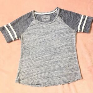 SONOMA LIFE+STYLE Gray Top Size Medium